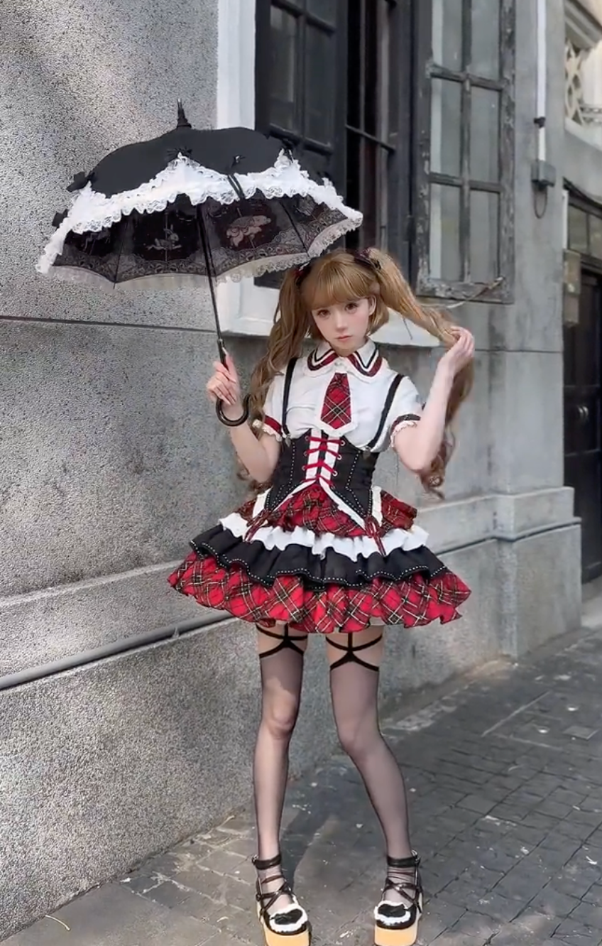 Gothic Lolita corset outfit