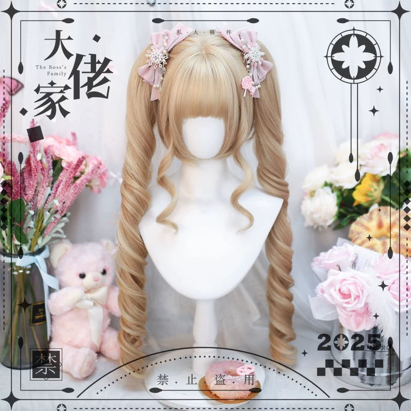 Elegant wig with bows