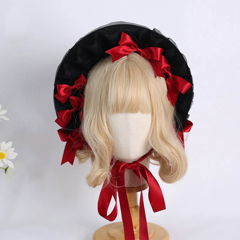 Midnight Elegance Lace Bonnet
