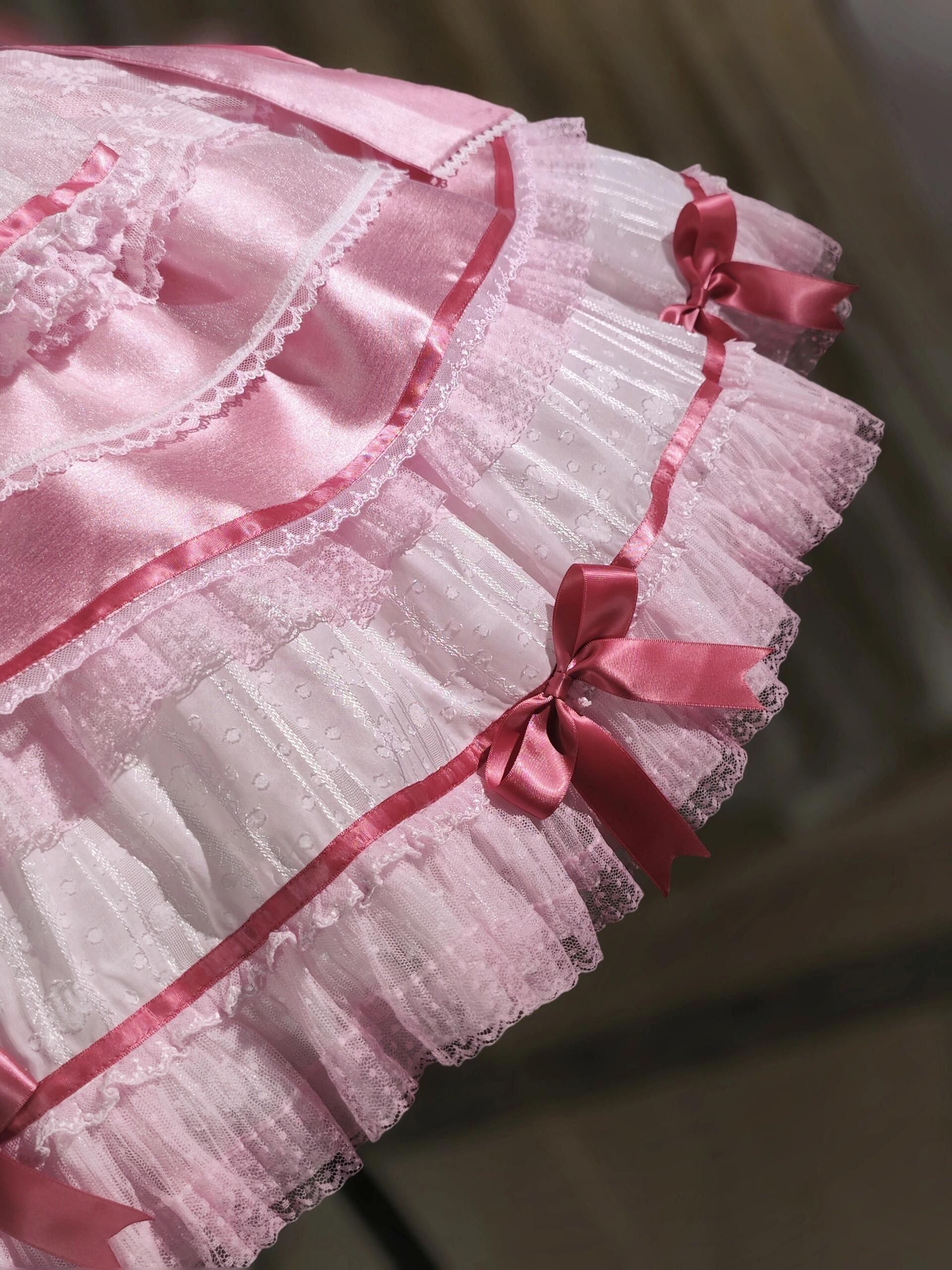 Bonnet with lace and ribbon accents