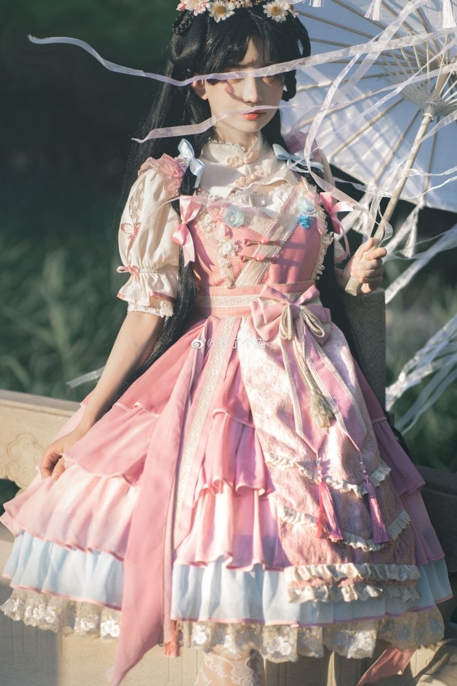 NEKOMATA'S TEMPTATION Peach Wine Floral Decoration Neckline Tiered Flounce Hem Jumper Skirt