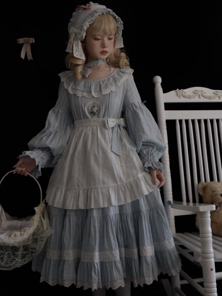 Short Version Margarita Floal Embroidery Bodice Round Neck High Waist Long Sleeves One Piece