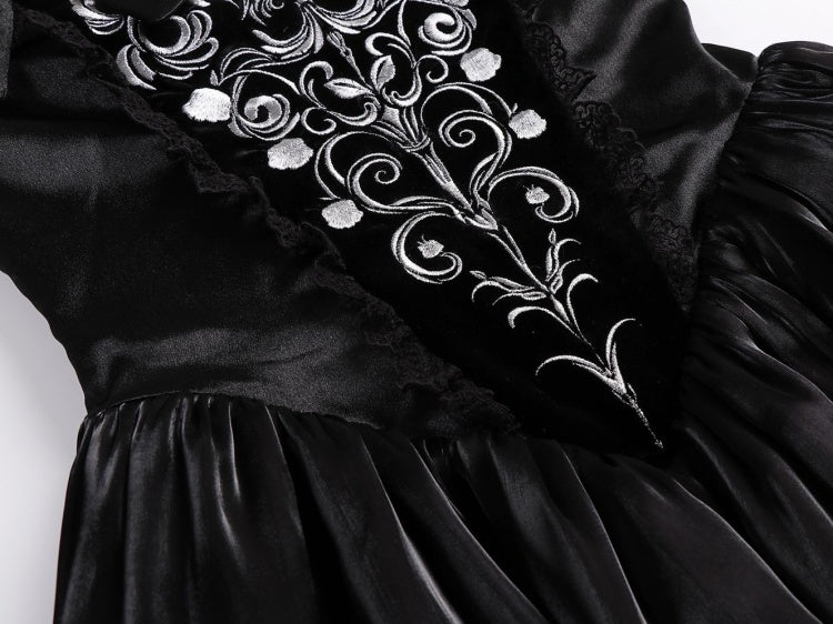 Lily of The Valley Manor Color Black Embroidery Bodice Sweetheart Neckline Strapless Lolita JSK