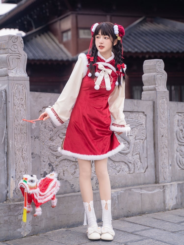 New Year Red Plush Cheongsam Collar Gold Embroidery Bodice Chi-pao