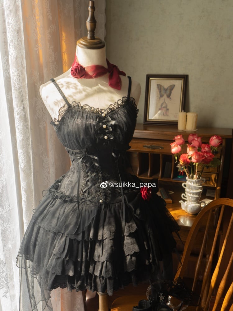 Little Rose Kuro and Shiro Style Sweetheart Neckline High Waist Jumper Skirt