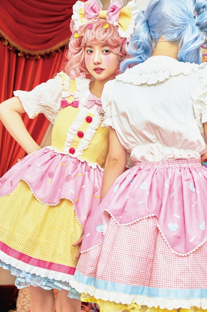 Retro Sweet Square Neckline Halter Jumper Skirt