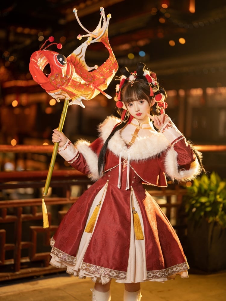 Red New Year Knot Button Banded Collar Qi One Piece + Plush Collar Cape - Sukuroi
