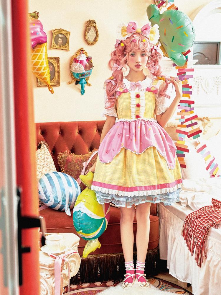 Retro Sweet Square Neckline Halter Jumper Skirt