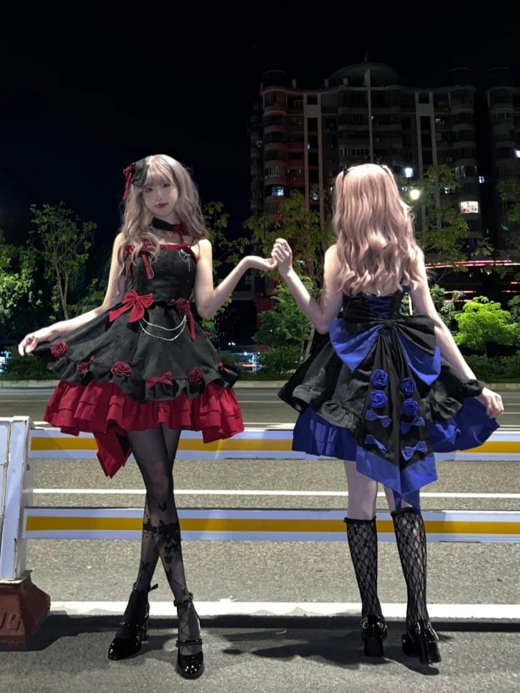 Black and Dark Red Gothic Rosette Dress Basque Waist Jumper Skirt