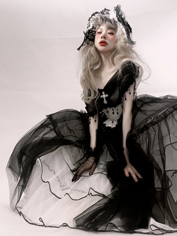 Plus Size Friendly Black Gothic Princess Off-the-shoulder Neckline Dress Black and White