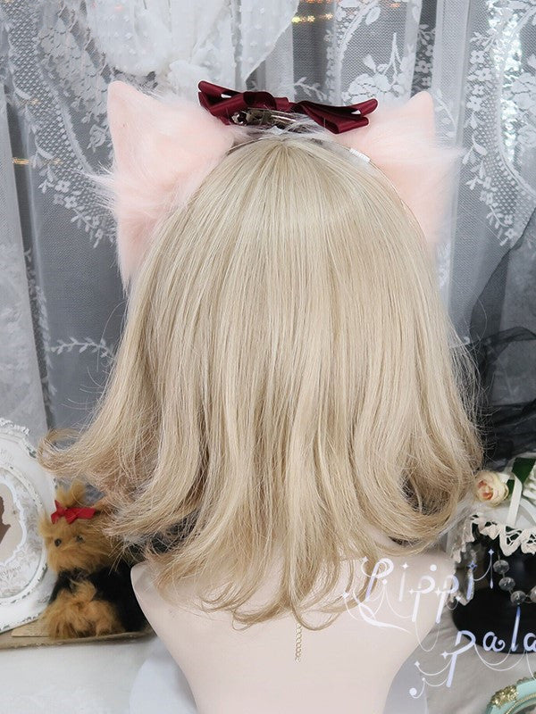 Shoulder Length Wavy Light Golden Blonde Synthetic Wig