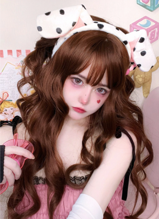 Sweet Brown Long Wavy Banged Wig