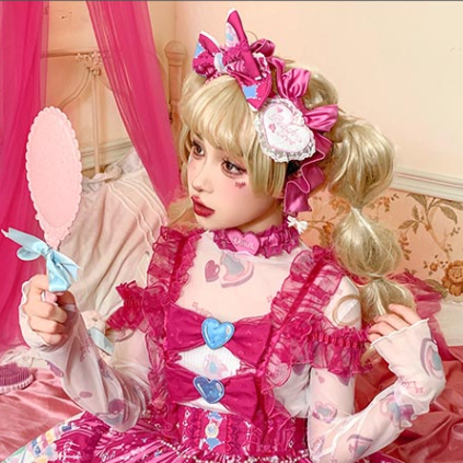 In Stock Mid-length Blonde Wavy Wig