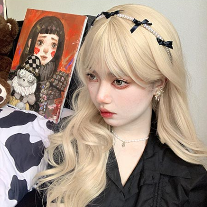 In Stock Light Blonde Long Wavy Wig