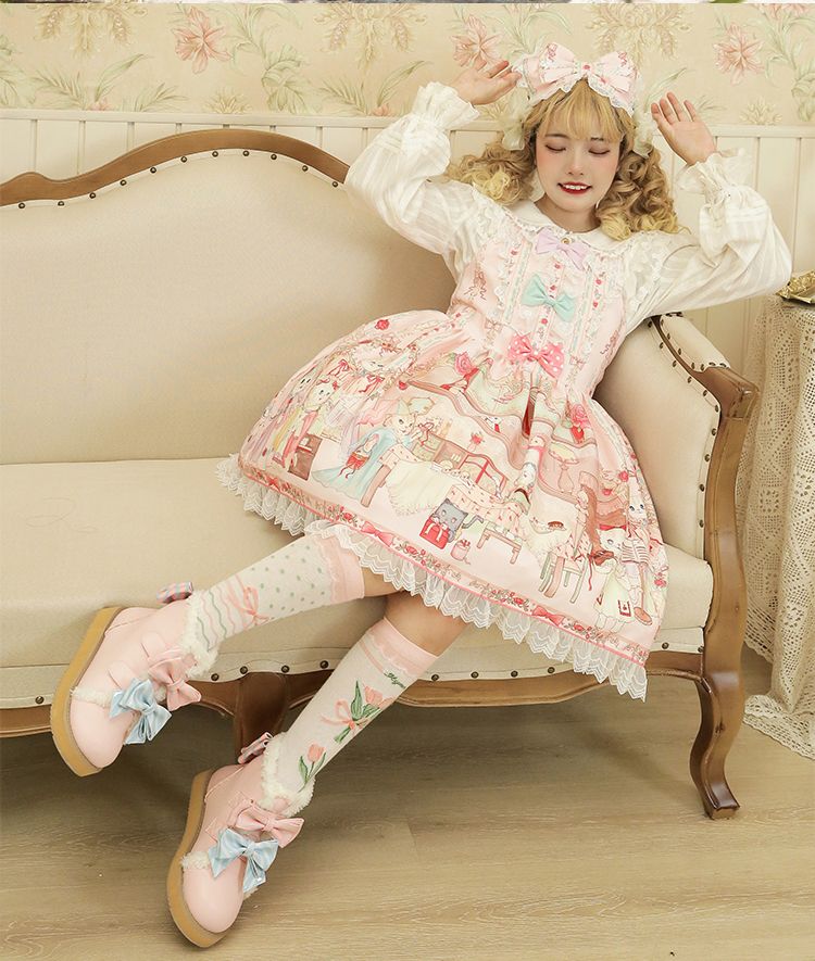 Frilly pink Lolita overall