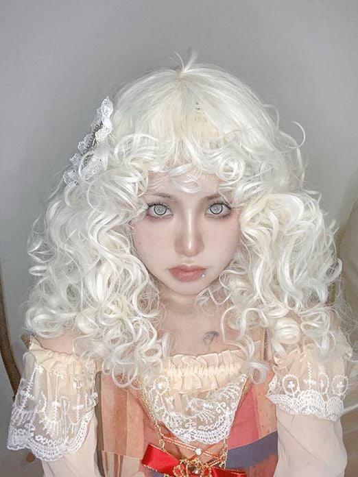 Off-White Curly Wig