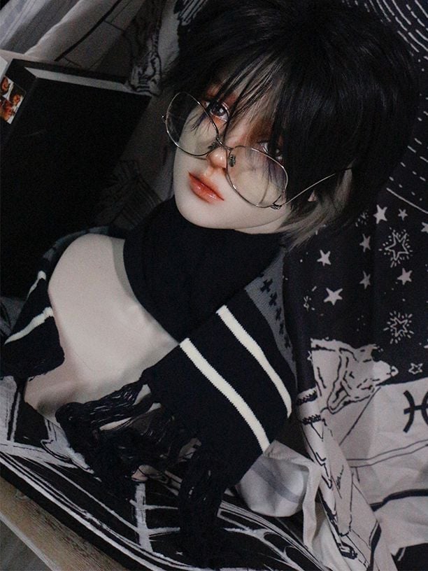 Soda Black and Grey Highlight Hair Color Ouji Short Wig