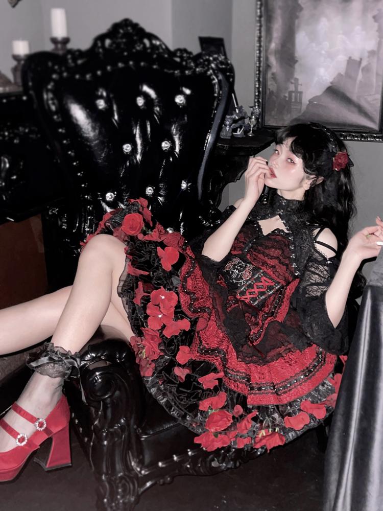 Rose Thorn Color Red Sweetheart Neckline Floral Embroidery Jumper Skirt Short Version