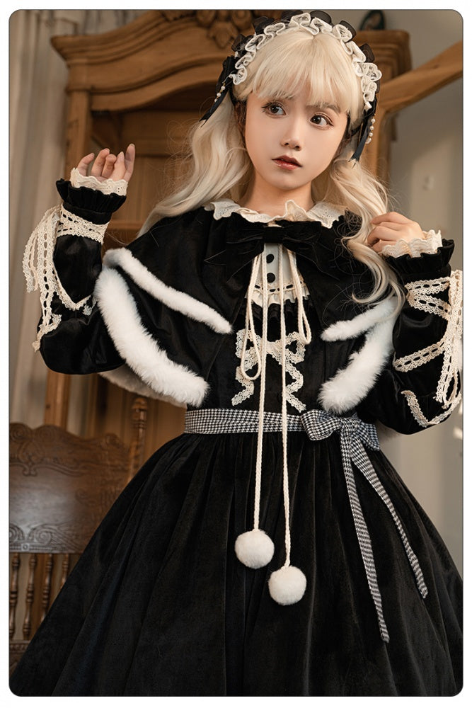 Winter Love Song Black and Beige Round Neck Velvet Long Sleeves One Piece