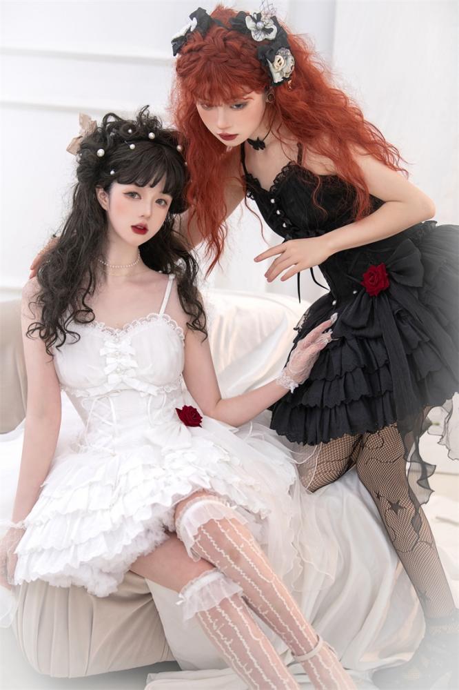 Little Rose Kuro and Shiro Style Sweetheart Neckline High Waist Jumper Skirt