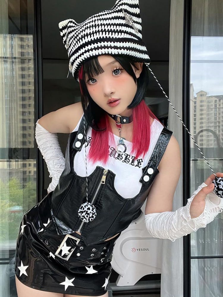 Virtual Cat Black and Red Highlight Hair Color Synthetic Wig