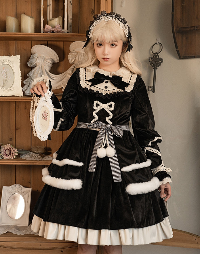 Winter Love Song Black and Beige Round Neck Velvet Long Sleeves One Piece