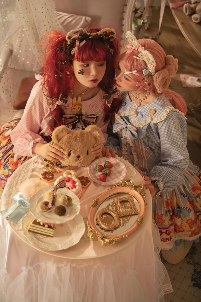 Little Bear and Pot Built-in Petticoat Bear and Biscuit Print Overalls