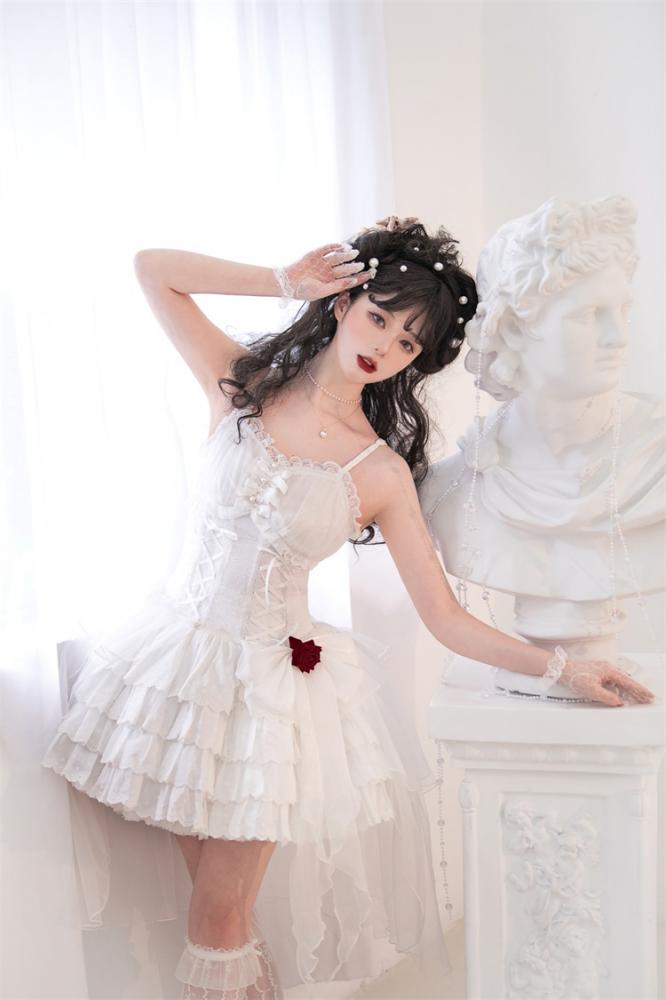 Little Rose Kuro and Shiro Style Sweetheart Neckline High Waist Jumper Skirt