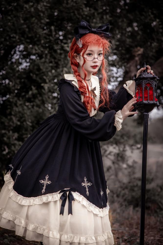 Starry Night Cross Bowknot Details Long Sleeves Lolita OP