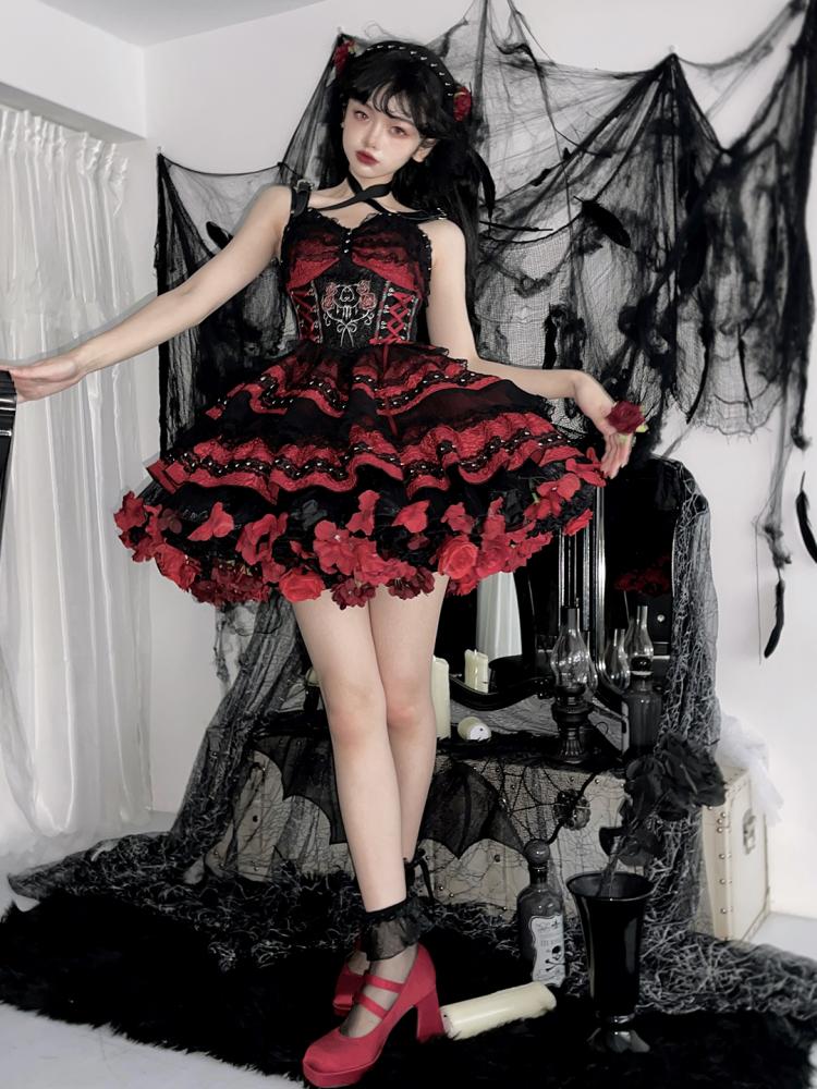 Rose Thorn Color Red Sweetheart Neckline Floral Embroidery Jumper Skirt Short Version