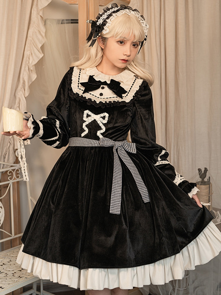 Winter Love Song Black and Beige Round Neck Velvet Long Sleeves One Piece