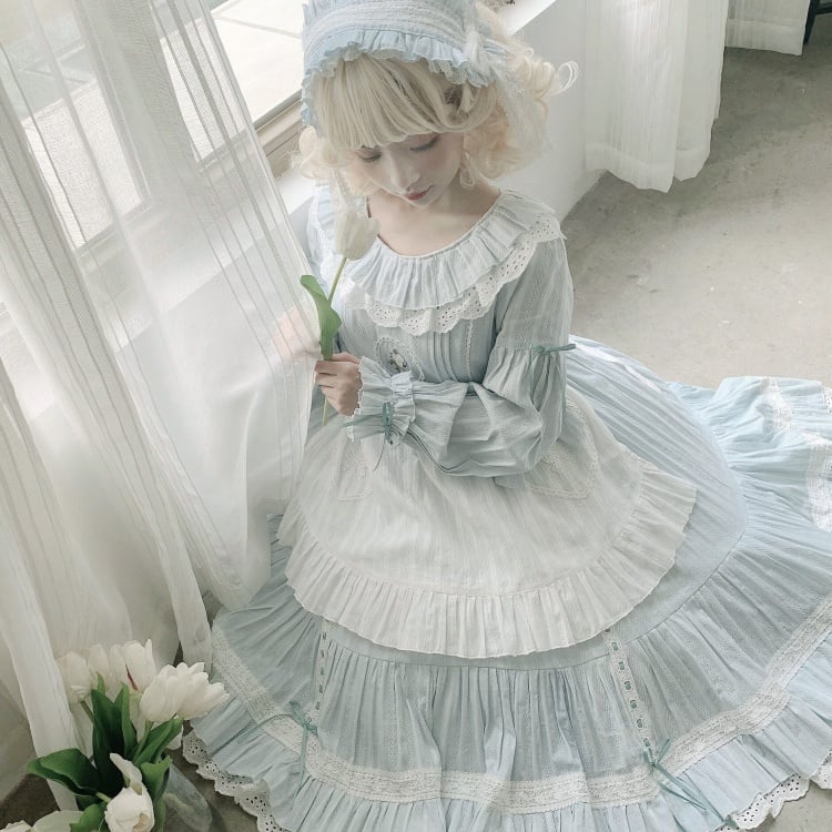 Short Version Margarita Floal Embroidery Bodice Round Neck High Waist Long Sleeves One Piece