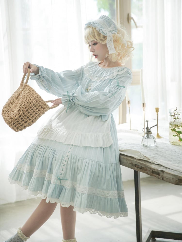 Short Version Margarita Floal Embroidery Bodice Round Neck High Waist Long Sleeves One Piece