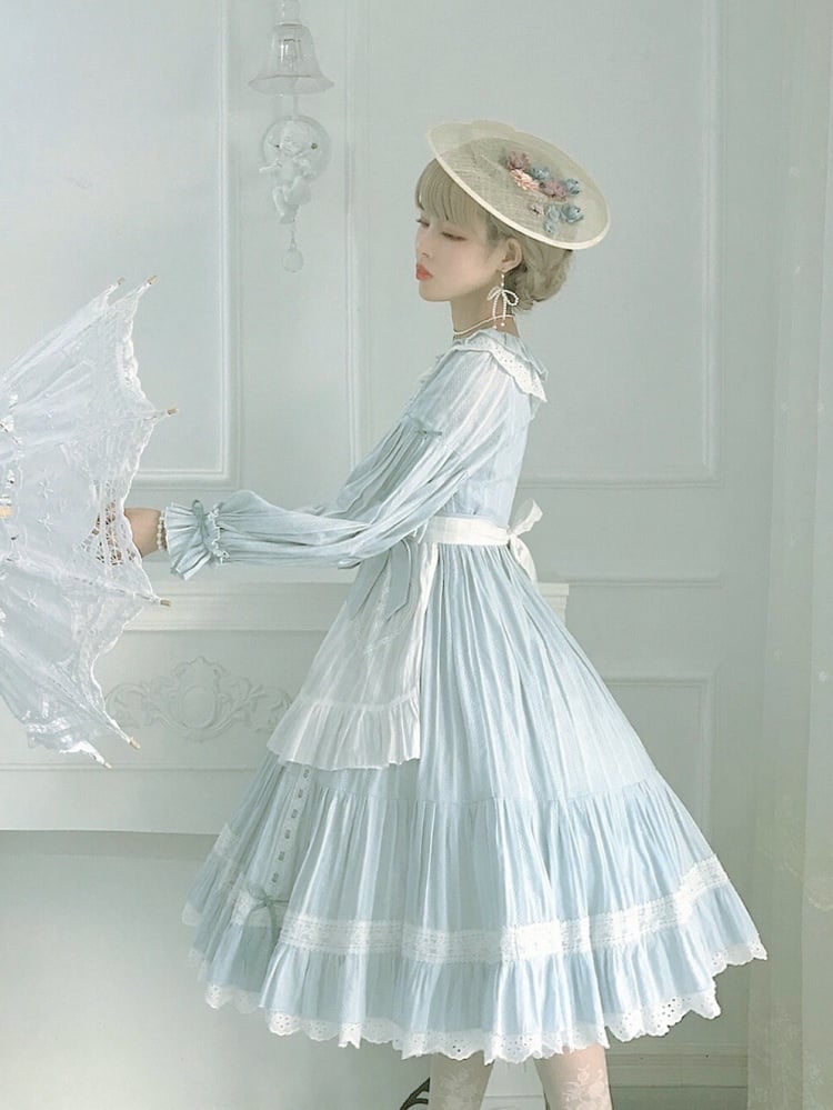 Short Version Margarita Floal Embroidery Bodice Round Neck High Waist Long Sleeves One Piece