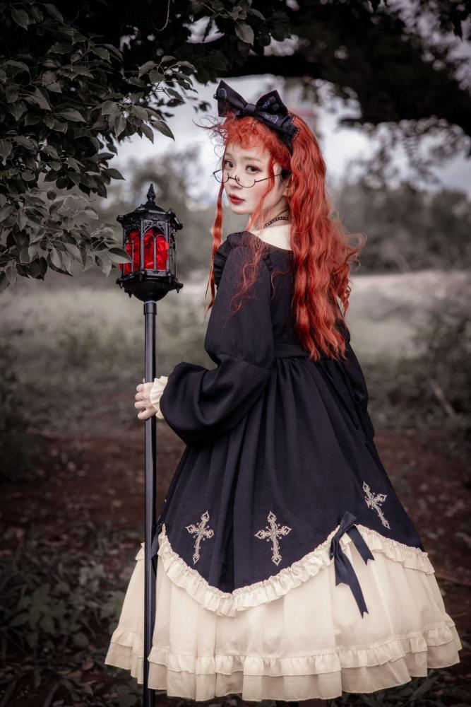 Starry Night Cross Bowknot Details Long Sleeves Lolita OP
