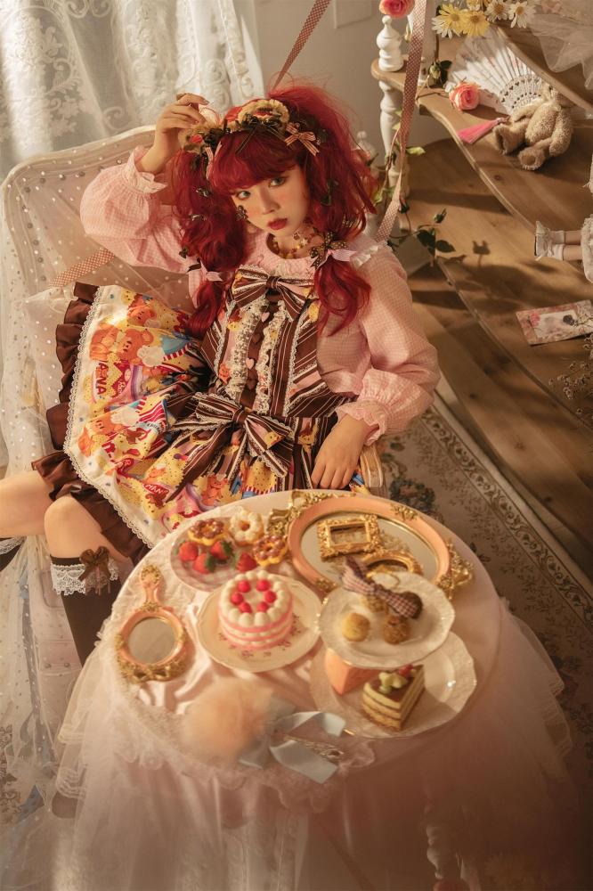 Little Bear and Pot Built-in Petticoat Bear and Biscuit Print Overalls