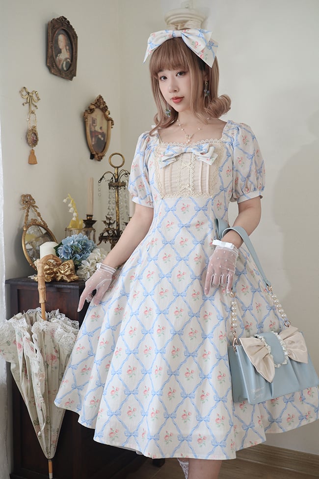 White Rose Bowknot Print Square Neckline One Piece