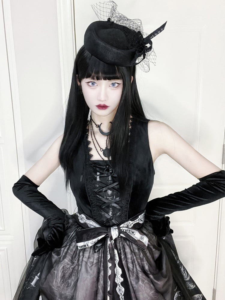Women’s outfit in black gothic jumper skirt with dragon print