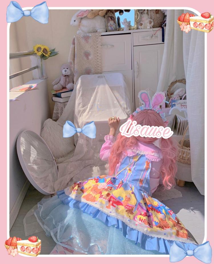 Little Bear and Pot Built-in Petticoat Bear and Biscuit Print Overalls