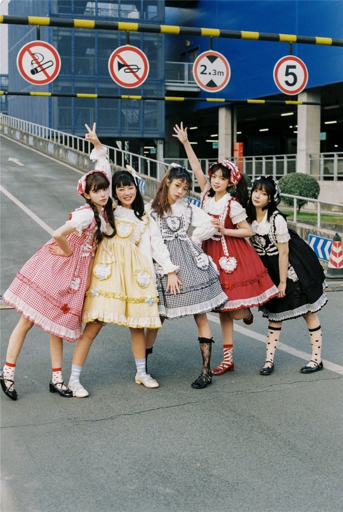 Star Candy Jar Ruffle Trim Bowknot Details Jumper Skirt