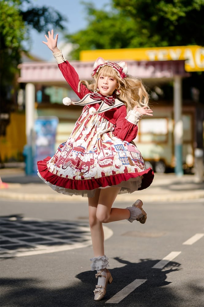 Popcorn and Star Pattern Print Pointed Collar One Piece Red and Yellow