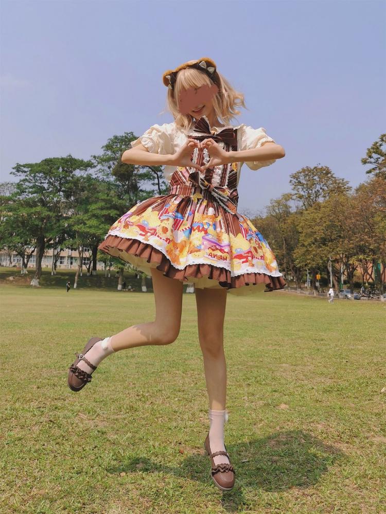 Little Bear and Pot Built-in Petticoat Bear and Biscuit Print Overalls