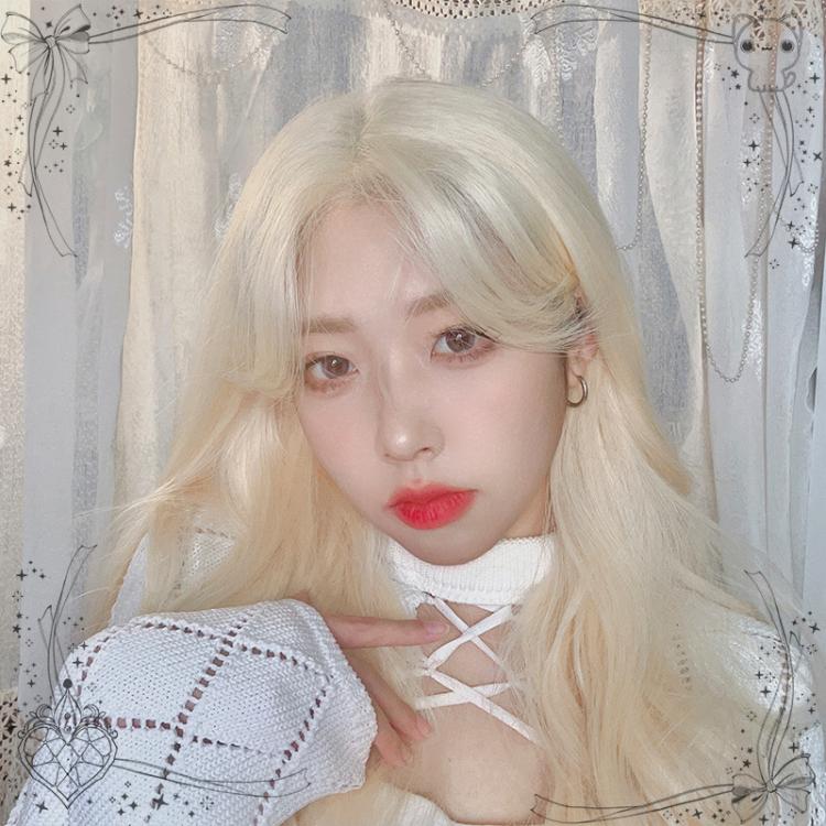 Platinum Wavy Medium Synthetic Wig