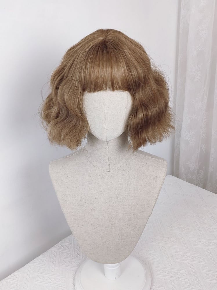 Wavy Flax Gold Short Lolita Synthetic Wig