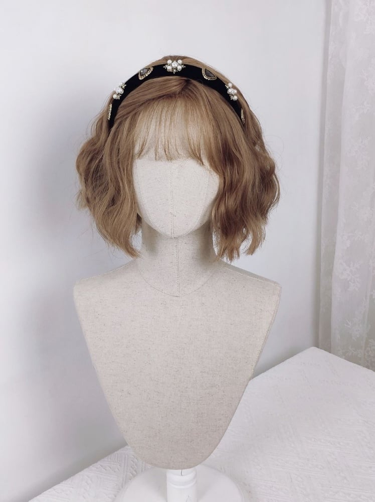 Wavy Flax Gold Short Lolita Synthetic Wig
