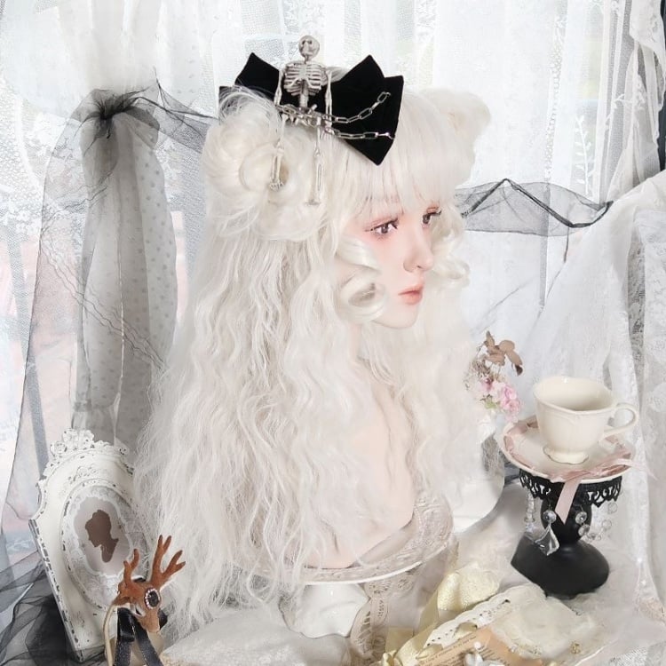 Miss Lori Off-white Curly Synthetic Wig