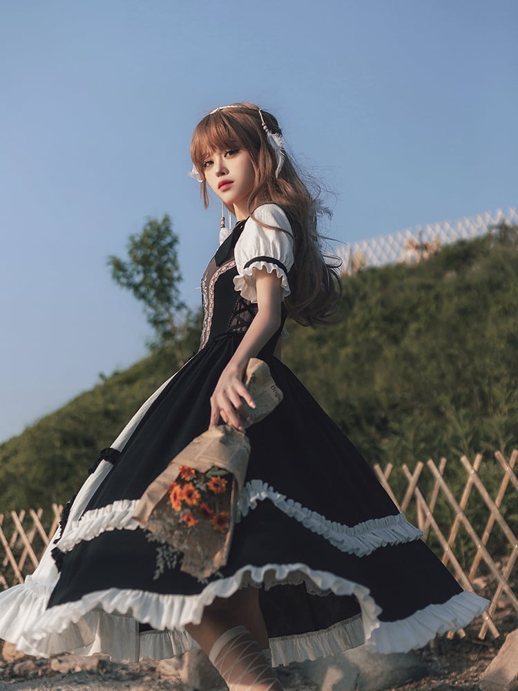 Rosette Embroidery Lace-up Details Bodice Black and White One Piece