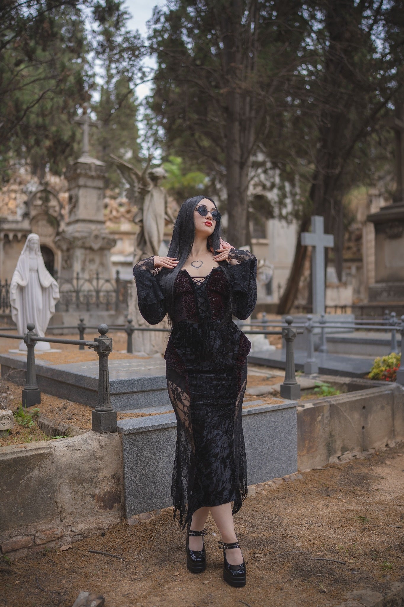 Crimson Veil Gothic Velvet Serpent-Slit Gown
