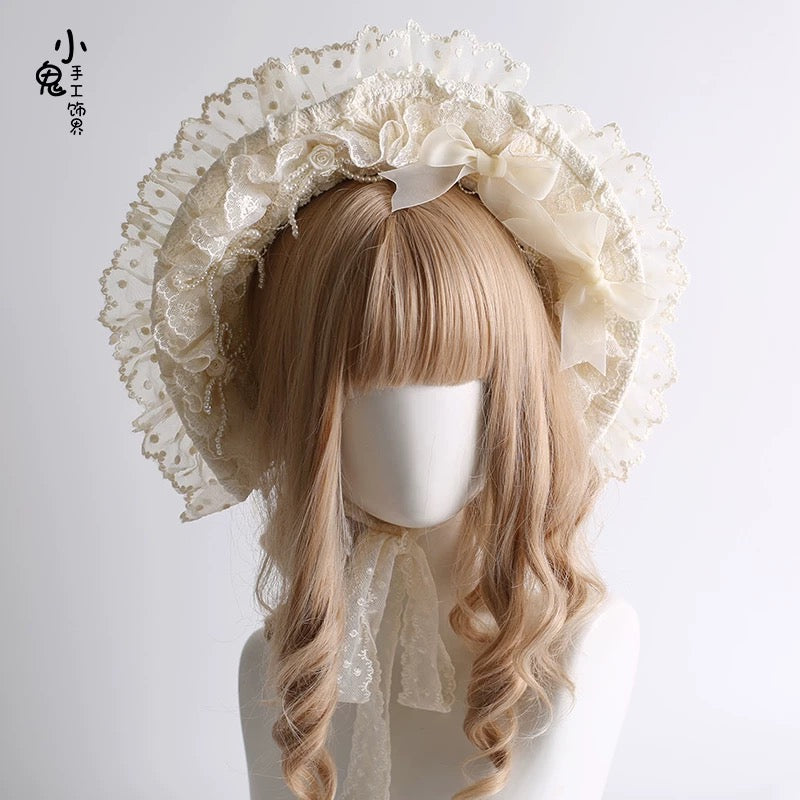 Vintage Cream Lace Bonnet