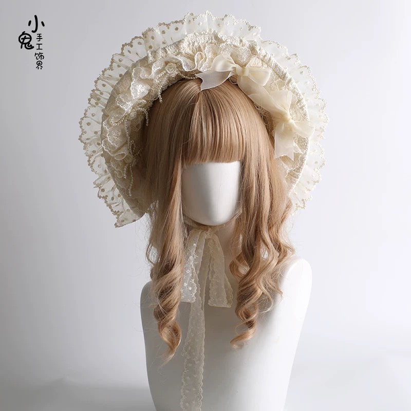 Vintage Cream Lace Bonnet